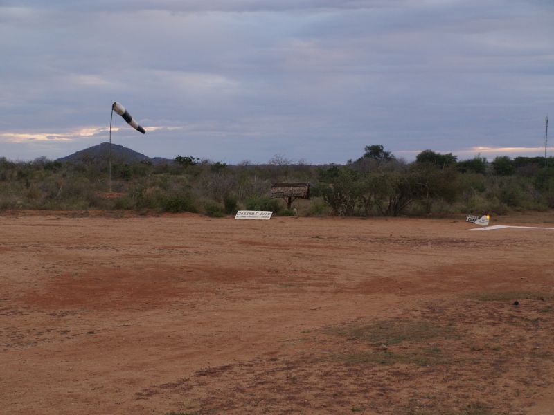 gal/Kenya/P7210458_Tsavo_Safari.JPG